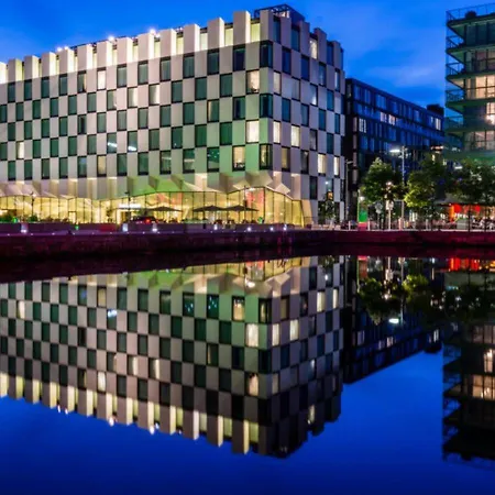 Grand Canal Dock Waterfront Luxury * Dublin